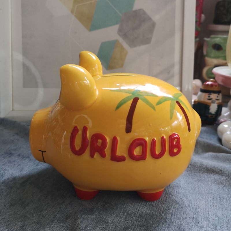 Ink Porcelain Porcelain Crafts Ceramic Yellow Letter Piggy Bank Piggy Bank Ornaments Ink Porcelain Porcelain Crafts Ceramic Yellow Letter Piggy Bank Piggy Bank Ornaments
