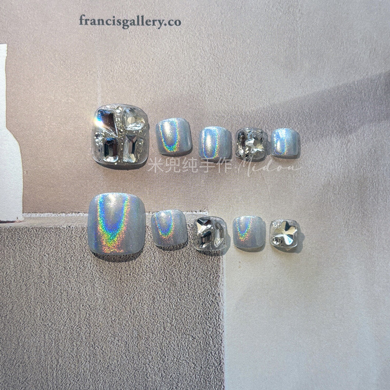 Cool-Toned Metallic Laser Glitter Toenail Tips, Yellow Skin Tone-Enhancing, Vacation Seaside Vibe Wearable Toenail Tips Cool-Toned Metallic Laser Glitter Toenail Tips, Yellow Skin Tone-Enhancing, Vacation Seaside Vibe Wearable Toenail Tips