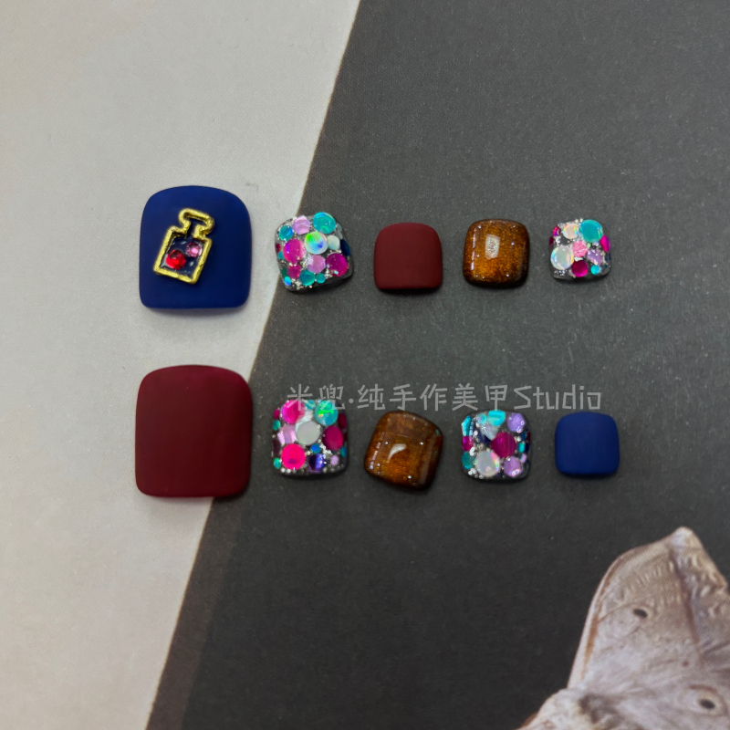 High-End Matte Toenail Patches, Finished Handmade Wearable Nails, 2025 New Style, Whitening Toenail Nail Art Patches