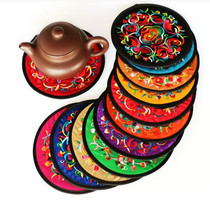 National characteristics heat insulation pad Fabric coaster Embroidered coaster bowl pad pair diameter 13cm