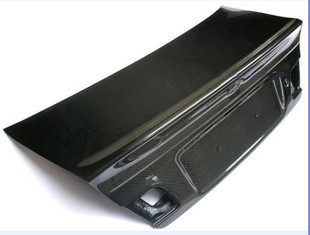 Applicable BMW3 Department E46 Carbon trunk E46 M3 retrofitting CSL rear teething box lid 2 doors 4 door special price