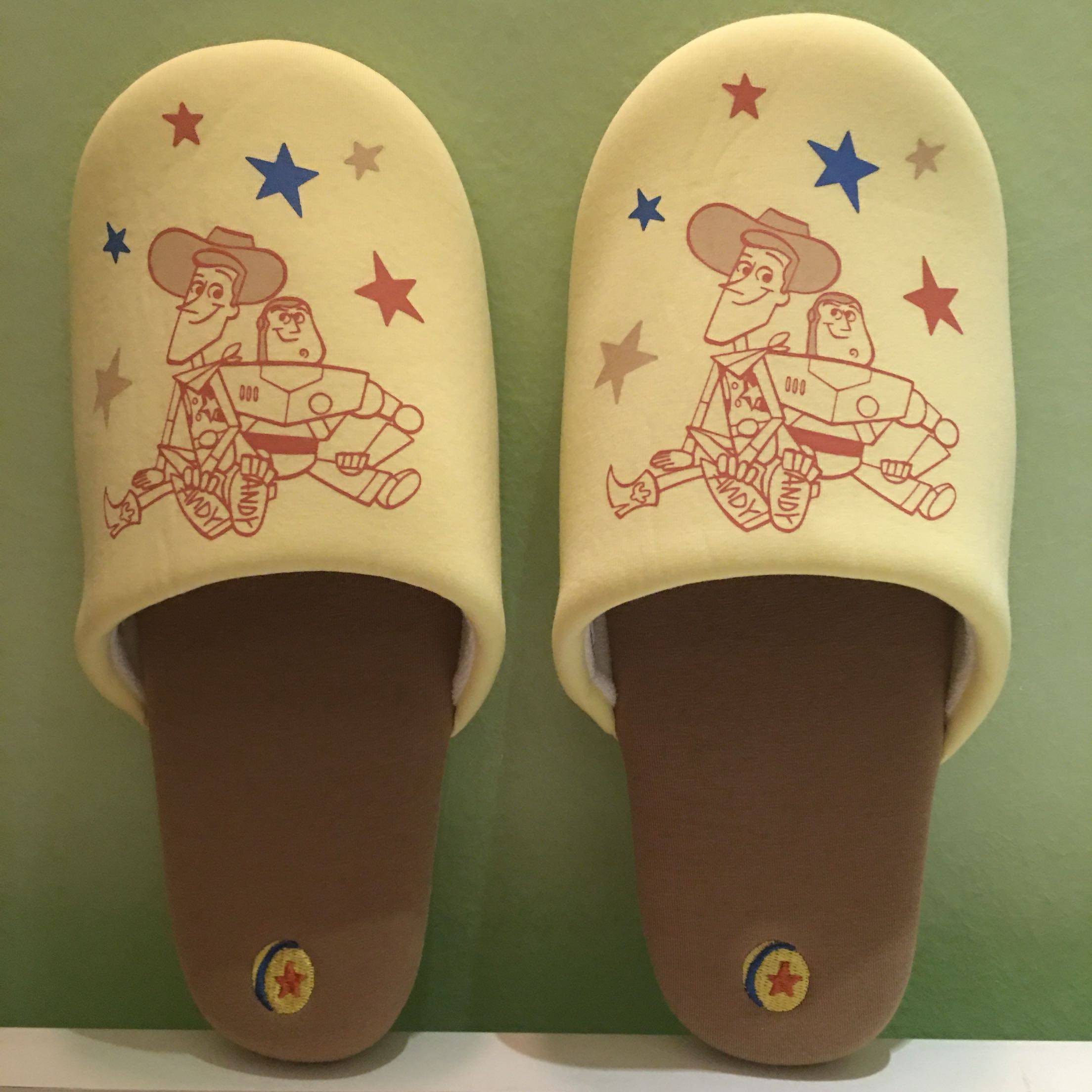 2 Double outlet Japan Foreign trade Couple for men and women Cartoon Cute Printed Bass Slippers Stay-at-home Shoes