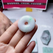 The emerald jewelery is a