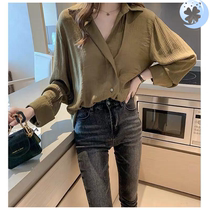 Chiffon shirt female spring and autumn 2020 new Korean version of loose design sense niche coat light mature shirt base shirt