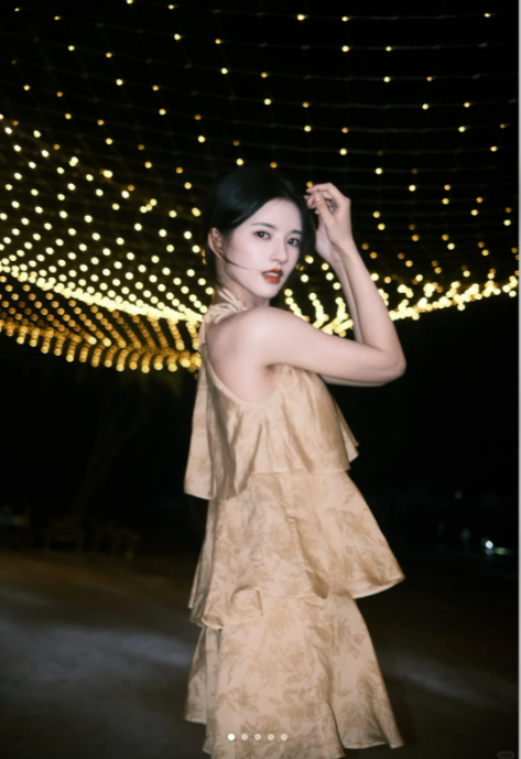 VIAPITTI夏季新中式蛋糕裙 暗纹花卉设计高级显瘦 宽松版型遮肉舒适