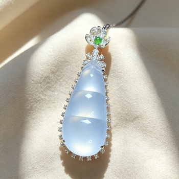 Palm burmese natural jade high ice seed pure white green bean pendant 18k gold inlaid jade pendant 0151