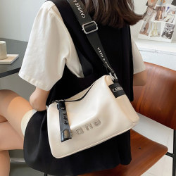 Large -capacity bag female versatile 2023 new fashion versatile casual shoulder messenger bag 2022 explosion pillow bag