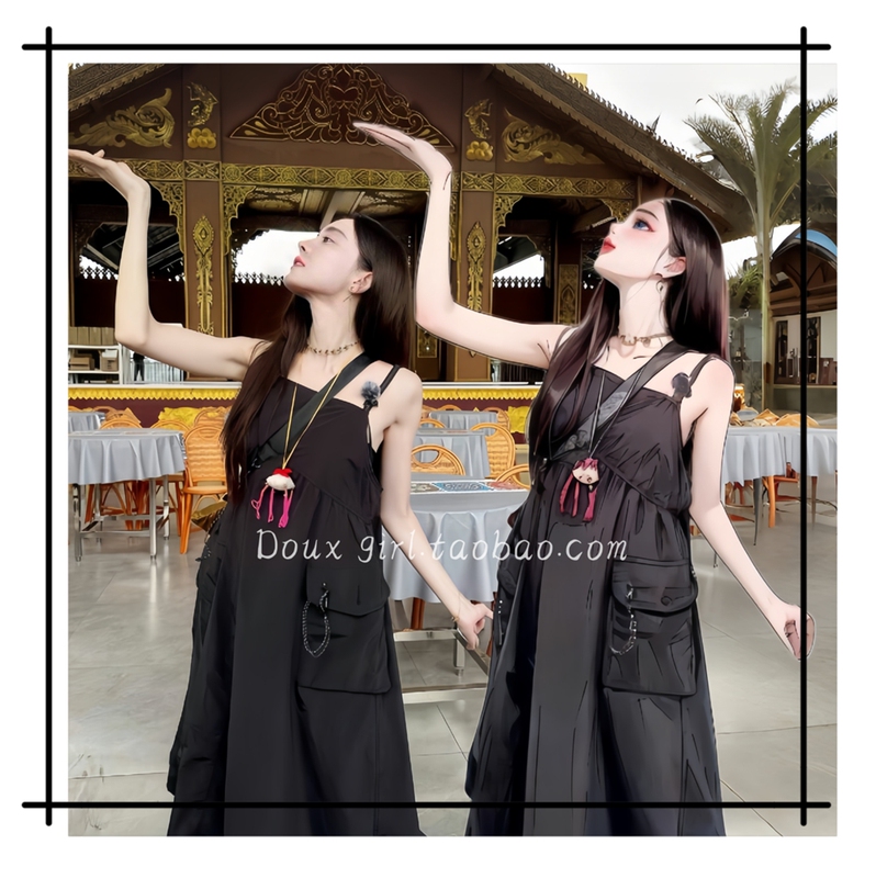 Travel Anywhere Guli Nazha Style Black Workwear Pocket Suspender Dress with a Unique Design, Niche Mid-Length Dress