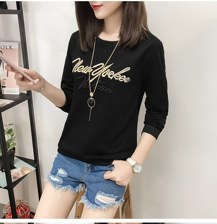 Xuân 2018 phiên bản mới Hàn Quốc của áo thun dài tay nữ mùa thu quần áo thời trang hoang dã quần áo chạm đáy mùa thu áo phông dài tay nữ