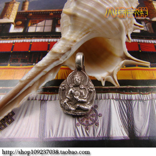 Nepal 925 sterling silver handmade sterling silver green Tara Buddha statue pendant pendant amulet