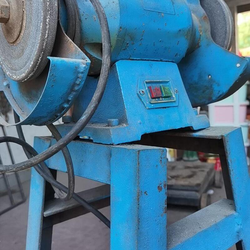 Negotiable Price for a Three-Phase 380V Grinding Machine, Location: Near Shan Kou Village, Jintang Town, Maoming City