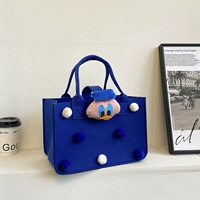 Густой бао -голубой мао ​​-мяч