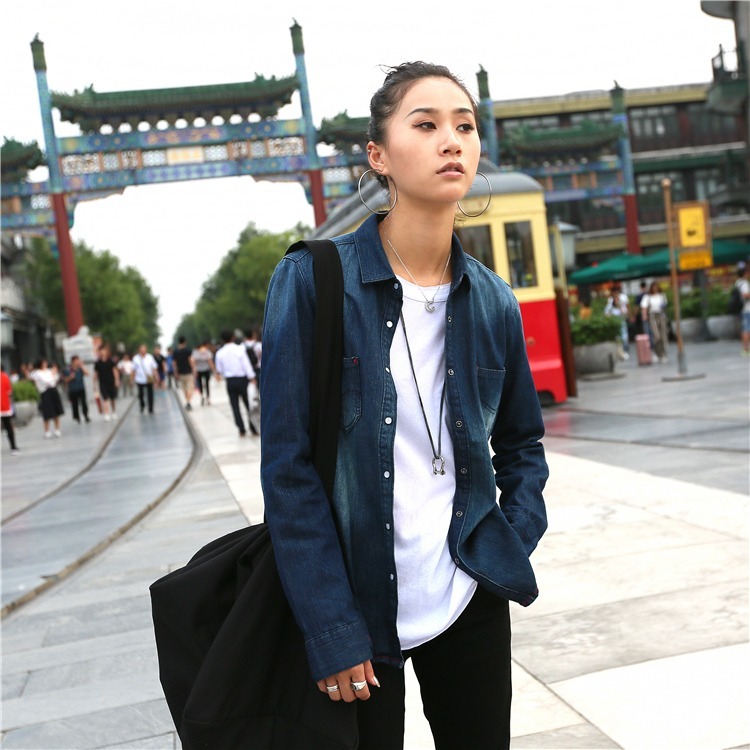 Một chút màu đỏ X! Áo sơ mi denim thêu cũ kỹ tay dài mùa thu Hồng Kông hương vị áo khoác mỏng giản dị sơ mi ngắn tay