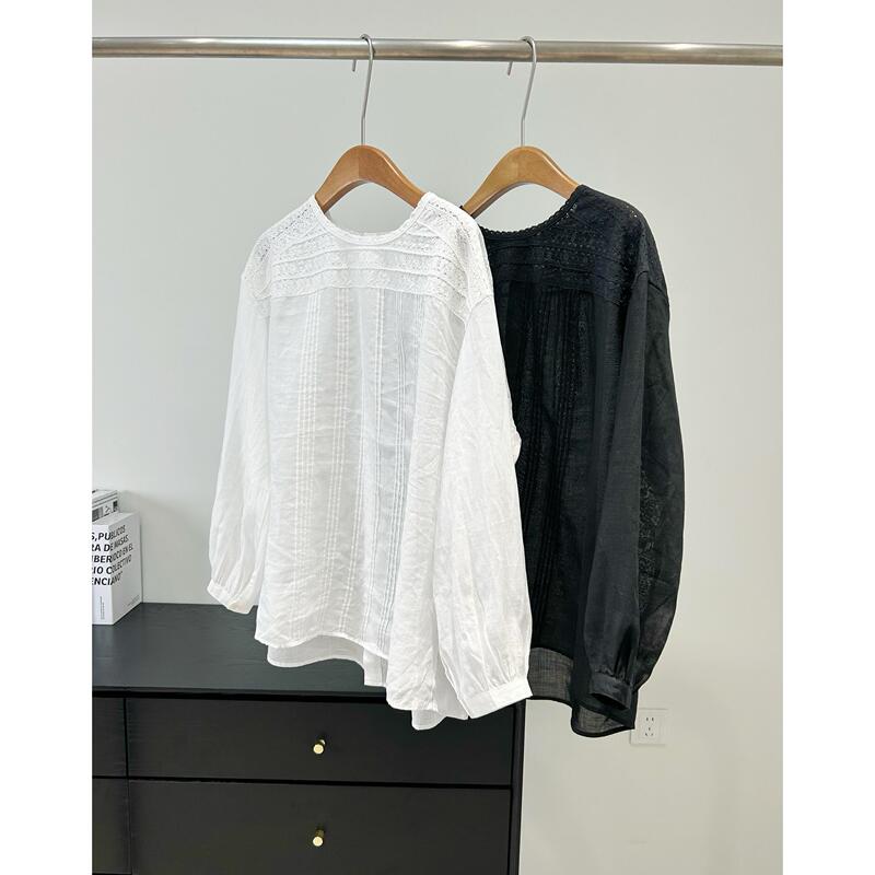 Wear It and Have a Cool Summer. This Is a Popular Round-Neck Lace Patchwork Linen Shirt That Makes You Look Younger