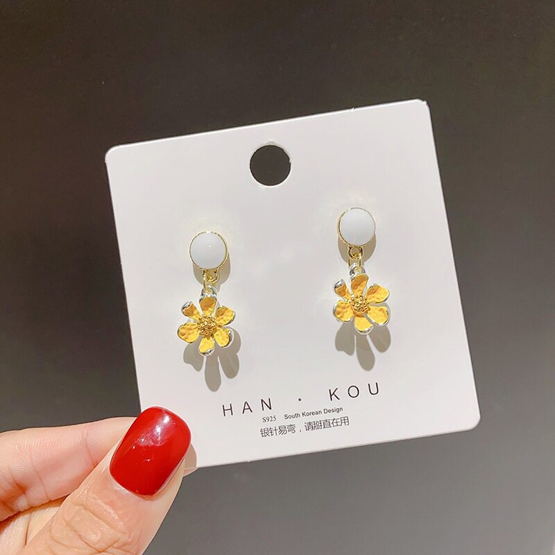 Young Girl Silver Needle Korea Fresh Small Flowers Earrings EARS NAILS S925 Senteal Earrings Adorable Temperament Student Earrings