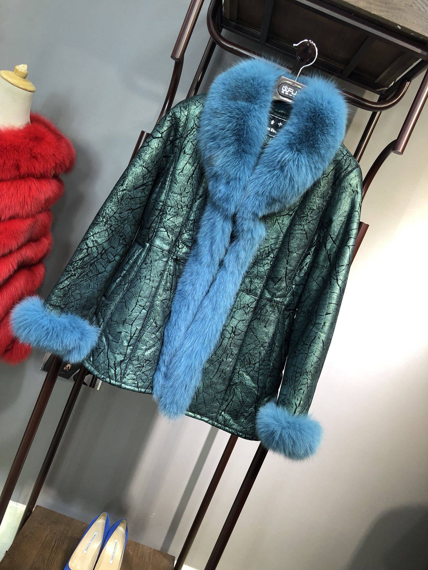 Manteau de fourrure femme OTHER   - Ref 3174582 Image 1