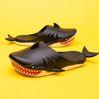 Черная акула, семейный стиль