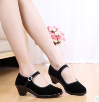 Childrens performance old Beijing black cloth shoes childrens velvet buckle with hollow high heel flat heel generation anti-slip ceremonial shoes