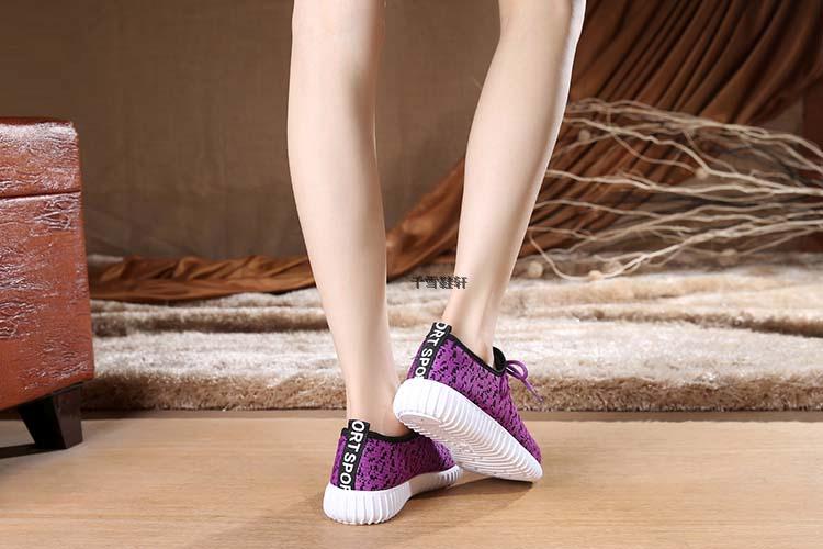 Giày net mới tuổi Bắc Kinh của phụ nữ giày đơn breathable canvas giày thể thao với nhảy vuông chạy non-slip đáy mềm