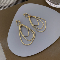 Face thin European and American personality simple exaggerated ear studs line earrings irregular earrings mosquito repellent incense plate earring ear clip female