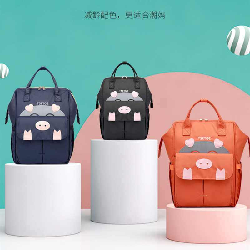 Mommy bag light and ultra-light Japan large-capacity 2019 new portable fashion outing backpack mother bag mother and baby bag