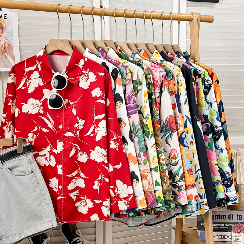 Vintage Loose-Fitting Hong Kong Style Floral Spring Outing Shirt with Unique Design, Niche Long-Sleeve Printed Shirt for Women