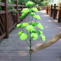 Simulation spends 1 m 19 chrysanthemum flowers and sacrificial silk flowers on grave tomb