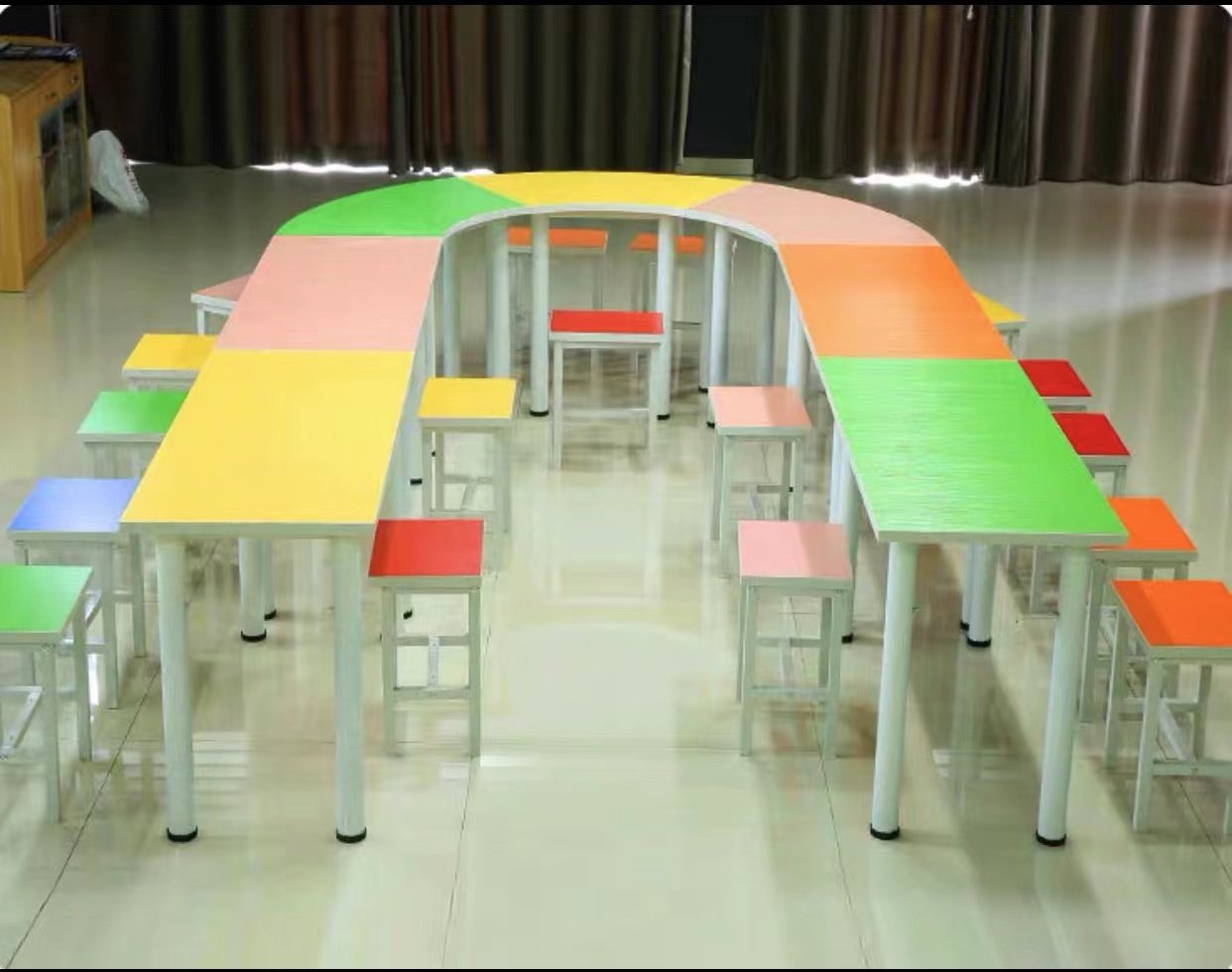 Library desk tutoring table art training class trapezoidal splicing desk children's interest class art calligraphy desk and chair