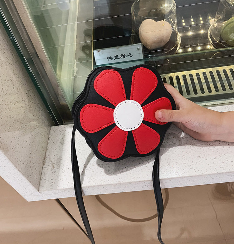 Сумка 女童包包儿童斜挎包2023新款可爱公主小挎包小女孩包包花朵时尚包 Warm cloth