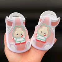 Розовый (размахивая сандалиями кролика)