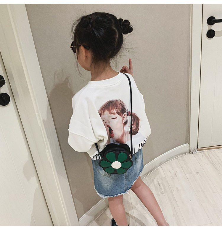 Сумка 女童包包儿童斜挎包2023新款可爱公主小挎包小女孩包包花朵时尚包 Warm cloth