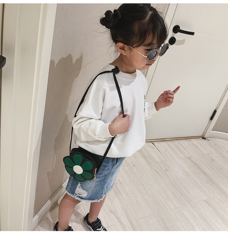 Сумка 女童包包儿童斜挎包2023新款可爱公主小挎包小女孩包包花朵时尚包 Warm cloth