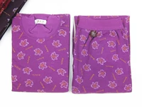 Мелкий пурпурный кленовый лист