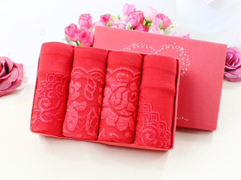 Mỡ mm cộng với phân bón XL đồ lót nữ trung niên mẹ sinh năm lớn màu đỏ hộp quà cotton cao eo đồ lót đồ lót đẹp