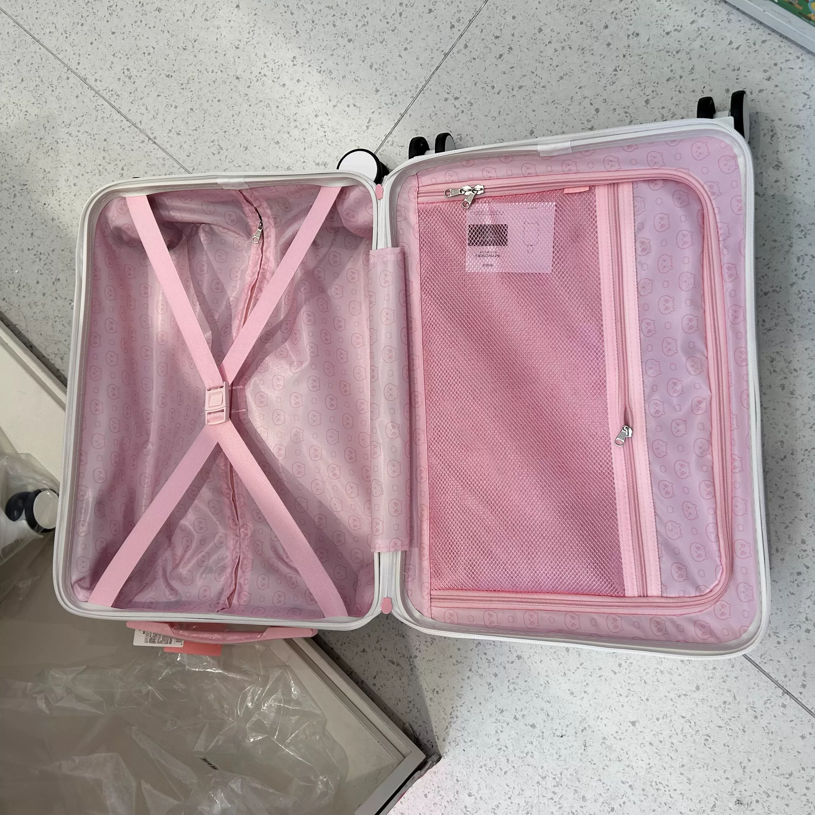 Чемодан-тролли (Miniso) серия Chiikawa, компактный дорожный бокс 20×11×20 см, 0,32 кг