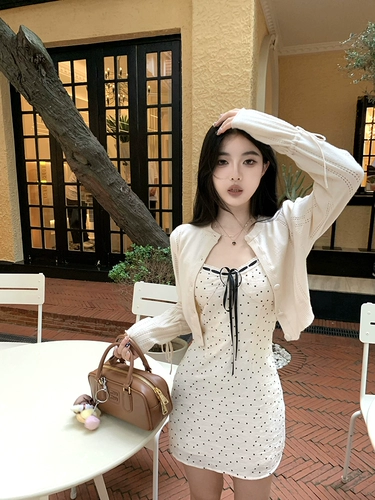 Элитное изысканное платье, юбка, яркий броский стиль, по фигуре