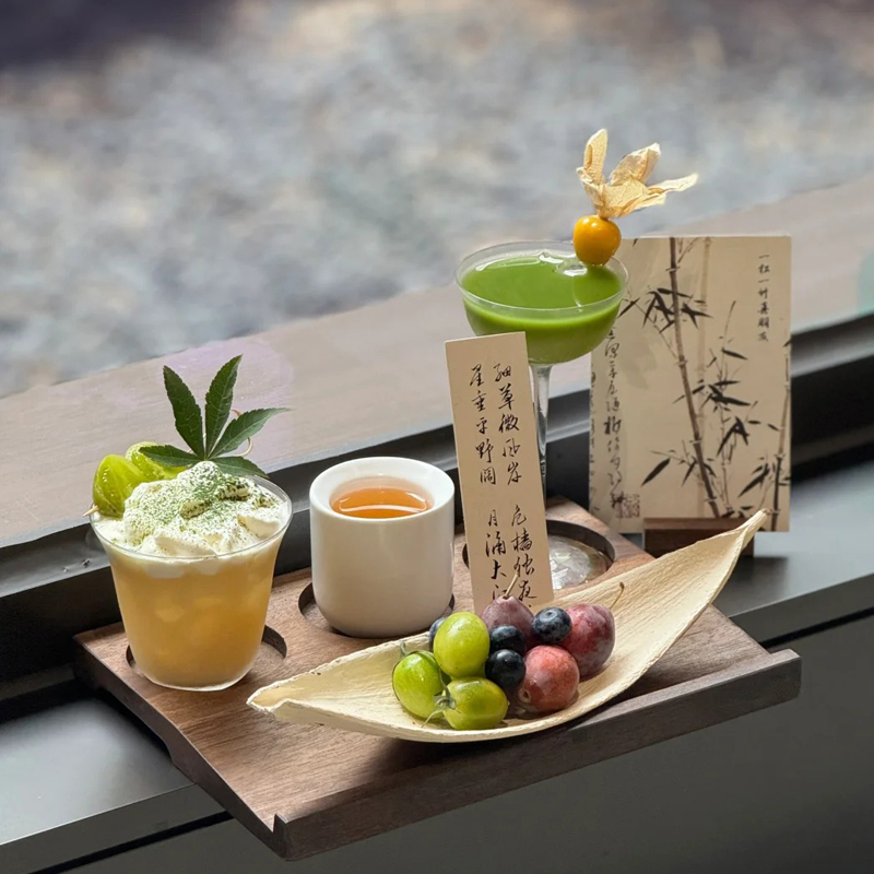 Tea Break Tray in Song-Style Aesthetics for Sales Offices, Reception Areas, Walnut Wood Three-Hole Tray for Tea and Fruit Display