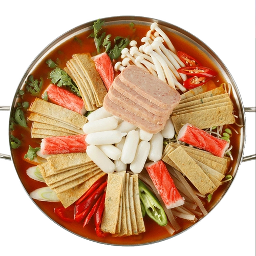 Три глощения и один продукт корейских военнослужащих горячие горшки корейского сырного сыра рисовый пирог, рыбный пирог, крабовое мясо свиная свиная комбинация свиная комбинация