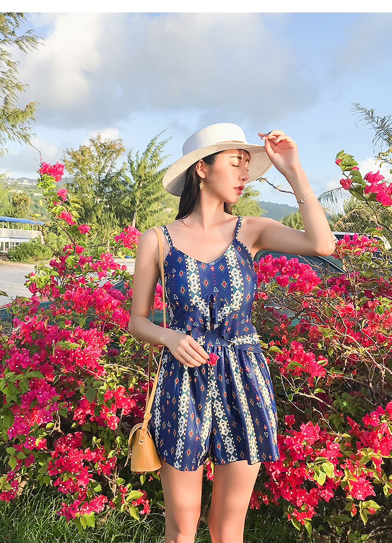 Áo tắm nữ liền kề bảo thủ góc phẳng giảm béo bụng nhỏ ngực tụ tập sinh viên Hàn Quốc suối nước nóng nhỏ nước hoa đồ bơi - Bộ đồ bơi One Piece đồ bơi liền thân nữ