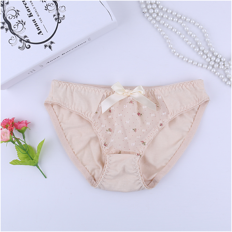 Bộ đồ lót nữ công chúa Nhật Bản Bộ đồ lót Bộ sưu tập áo ngực dày Bộ sưu tập áo ngực nhỏ có thể điều chỉnh quần lót đùi