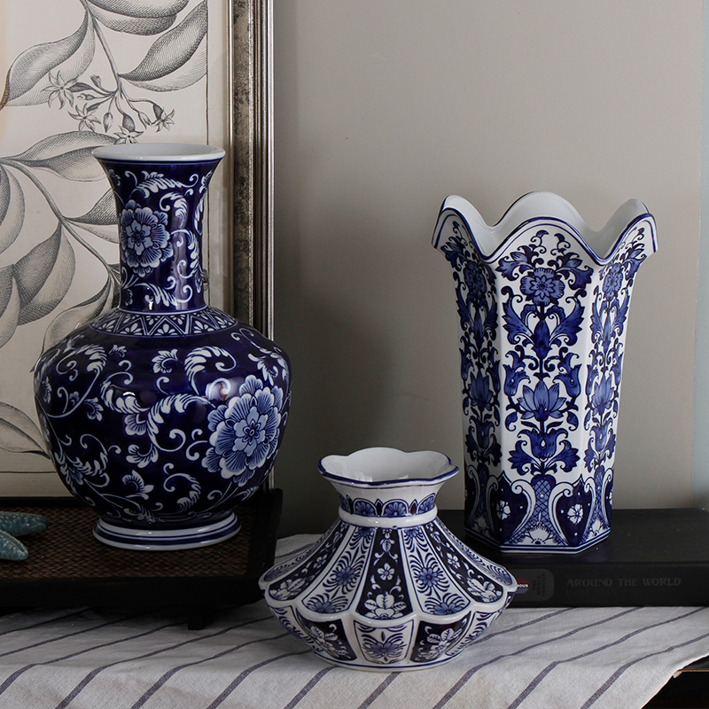 Jingdezhen ceramic vase Chinese large blue and white porcelain ceramic vase flowerpot flower arrangement to restore ancient ways furnishing articles household act the role ofing is tasted