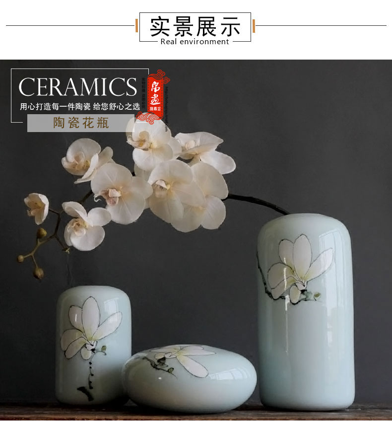 Jingdezhen ceramic vase furnishing articles dried flowers, flowers, flower arrangement sitting room porch between new Chinese style household decoration decoration plate