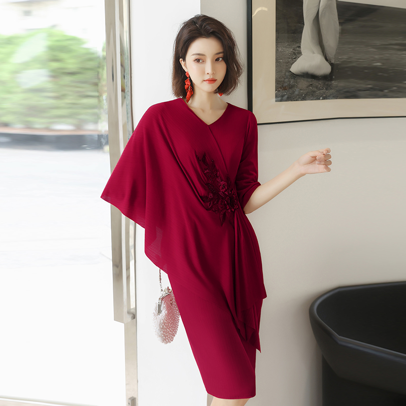 High-end mom dress wedding dinner noble red husband Yu Xi Ji Ji attended wedding dress little