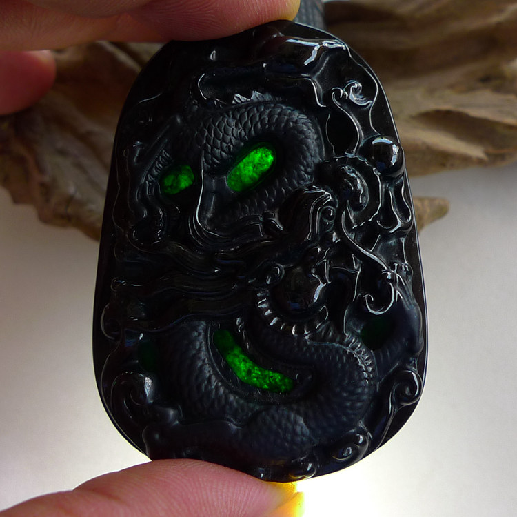 (Huaxing Emerald) Myanmar's natural A cargo emerald Ink Cuiche Dragon Card Pendant pendant Jieyuan Works Source 1227