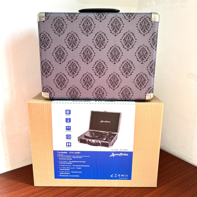 Виниловый проигрыватель 装逼送礼利器！出老美覆古黑胶唱片机3速内置立体声扬声手提箱