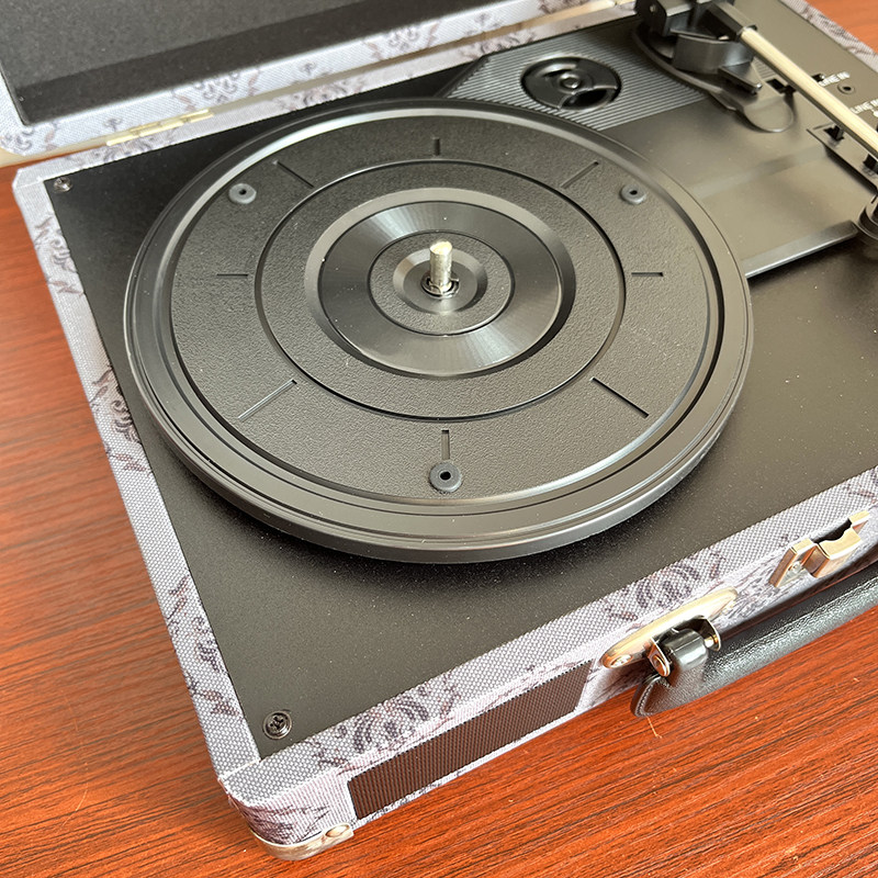Виниловый проигрыватель 装逼送礼利器！出老美覆古黑胶唱片机3速内置立体声扬声手提箱