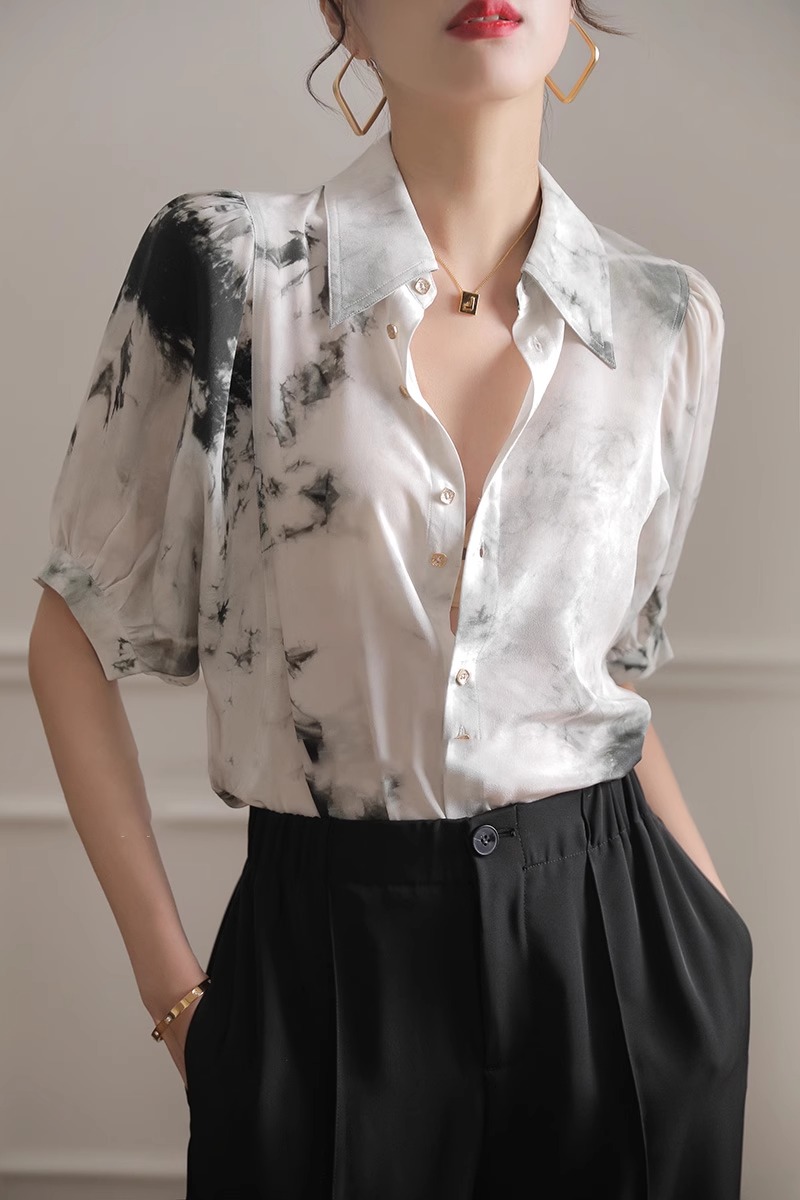 GROVE FOREVER Summer retro shirt, with short sleeve, loose fit, puff sleeves GROVE FOREVER Summer retro shirt, with short sleeve, loose fit, puff sleeves