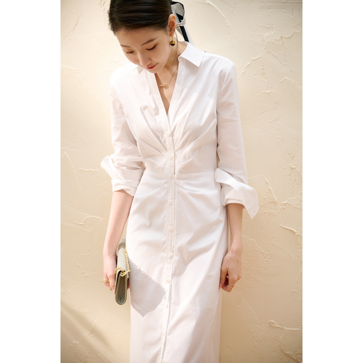 Strong push version is so good that it is extremely thin, French pleated waist pleated V-neck shirt dress women