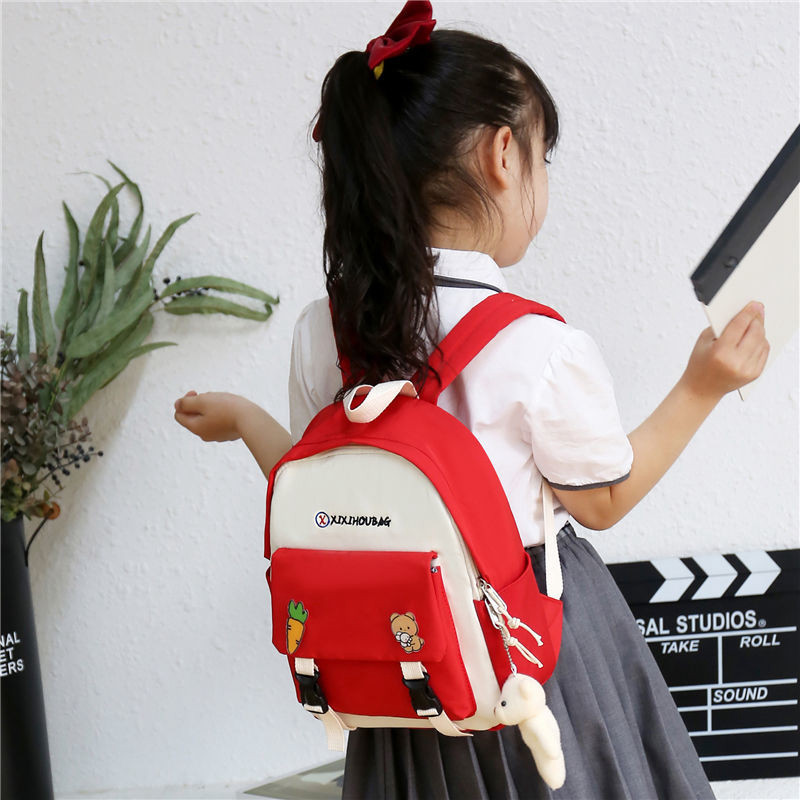 School bag girls kindergarten 2021 popular models large, medium and small class children's small backpack boys go out cute backpack
