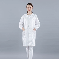 Белое антистатическое пальто